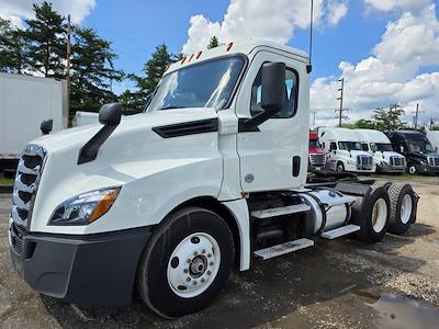 Used 2018 Freightliner Cascadia Detroit DD13 Semi Truck for sale #814653 - photo 1
