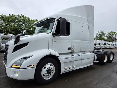Used 2019 Volvo VNR Volvo D13 Semi Truck for sale #828630 - photo 1
