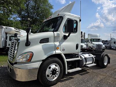 Used 2019 Freightliner Cascadia Detroit DD13 Semi Truck for sale #859591 - photo 1