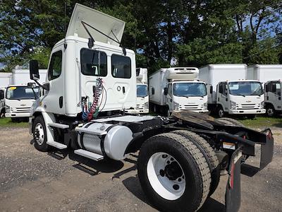 Used 2019 Freightliner Cascadia Detroit DD13 Semi Truck for sale #859591 - photo 2