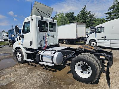 Used 2019 Freightliner Cascadia Detroit DD13 Semi Truck for sale #860348 - photo 2