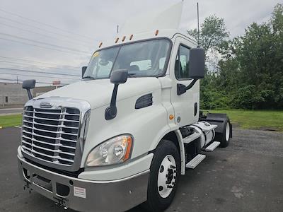Used 2019 Freightliner Cascadia Detroit DD13 Semi Truck for sale #860349 - photo 1