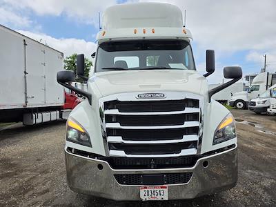 Used 2019 Freightliner Cascadia Detroit Diesel DD15 Semi Truck for sale #870451 - photo 2