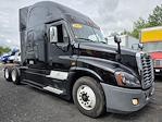 Used 2020 Freightliner Cascadia Detroit Diesel DD15 Semi Truck with Sleeper Cab for sale #881600 - photo 4