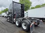 Used 2020 Freightliner Cascadia Detroit Diesel DD15 Semi Truck with Sleeper Cab for sale #881600 - photo 2