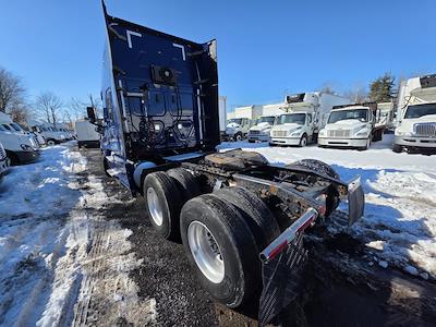 Used 2020 Freightliner Cascadia Detroit Diesel DD15 Semi Truck with Sleeper Cab for sale #896742 - photo 2