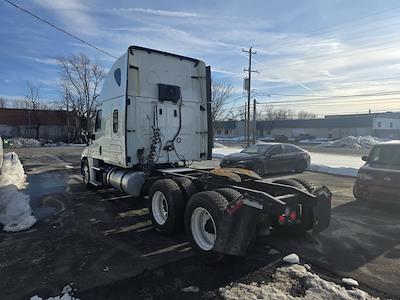 Used 2020 Freightliner Cascadia - photo 1