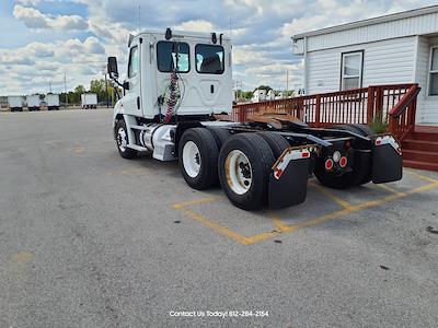 Used 2018 Freightliner Cascadia Detroit DD13 Semi Truck for sale #782667 - photo 2
