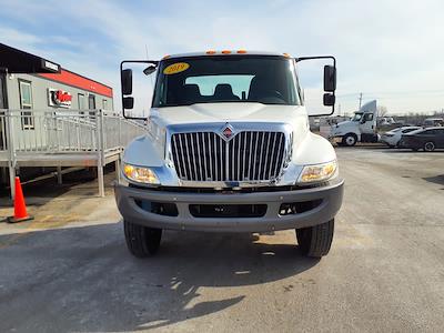Used 2019 International DuraStar 4300 - photo 1