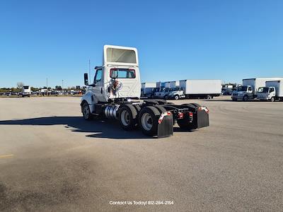 Used 2019 International LT International A26 Semi Truck for sale #825217 - photo 2