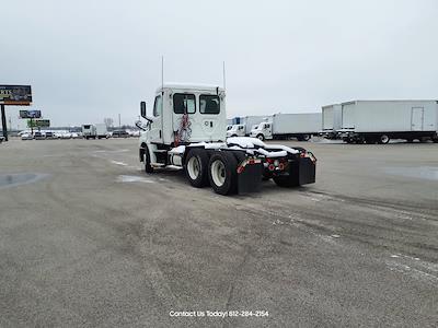 Used 2020 Freightliner Cascadia Detroit DD13 Semi Truck for sale #878829 - photo 2