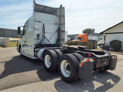 Used 2020 Volvo VNR Volvo D13 Semi Truck for sale #243484 - photo 2