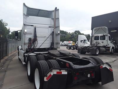 Used 2020 Volvo VNR Volvo D13 Semi Truck for sale #243493 - photo 2