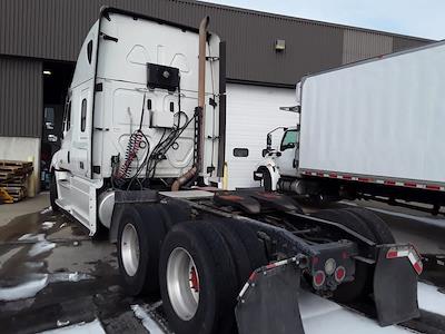Used 2020 Freightliner Cascadia Detroit Diesel DD15 Semi Truck with Sleeper Cab for sale #290211 - photo 2