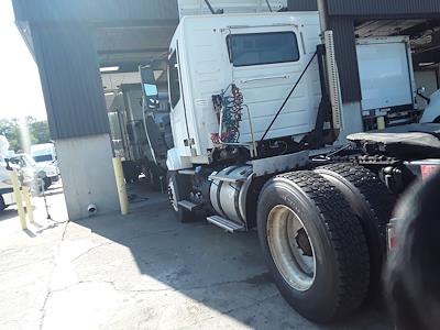 Used 2016 Volvo VNL Volvo D13 Semi Truck for sale #387623 - photo 2