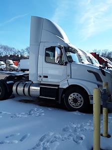 Used 2017 Volvo VNL Volvo D13 Semi Truck for sale #664369 - photo 1