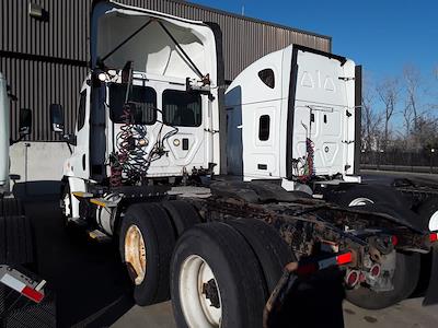 Used 2017 Freightliner Cascadia Detroit DD13 Semi Truck for sale #665105 - photo 2