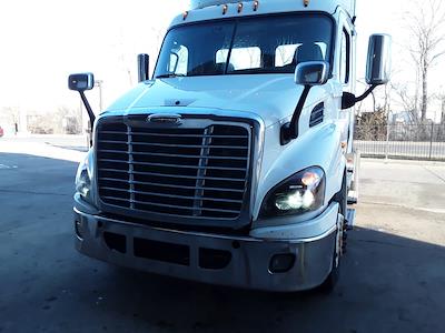 Used 2017 Freightliner Cascadia - photo 1
