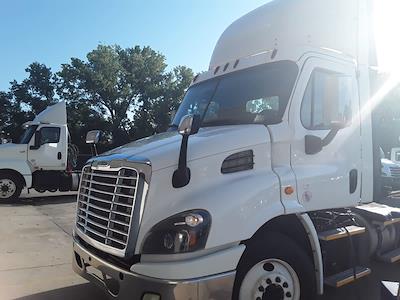 Used 2017 Freightliner Cascadia Detroit DD13 Semi Truck for sale #665119 - photo 1