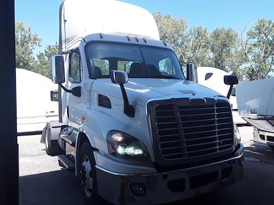 Used 2017 Freightliner Cascadia Detroit DD13 Semi Truck for sale #665139 - photo 1