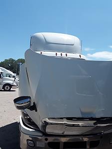 Used 2018 Freightliner Cascadia Detroit DD13 Semi Truck for sale #683708 - photo 2