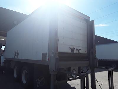 Used 2018 Freightliner M2 106 Conventional Cab Box Truck for sale #685049 - photo 2