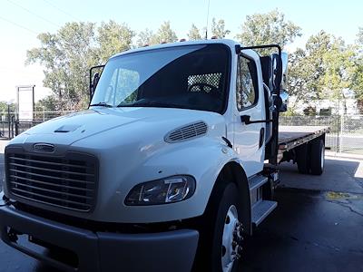 Used 2018 Freightliner M2 106 Conventional Cab Flatbed Truck for sale #685582 - photo 1
