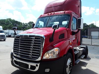 Used 2018 Freightliner Cascadia Detroit DD13 Semi Truck for sale #687410 - photo 1