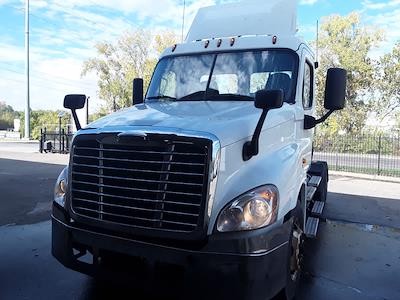 Used 2018 Freightliner Cascadia Detroit DD13 Semi Truck for sale #744642 - photo 1