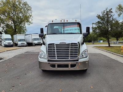 Used 2018 Freightliner Cascadia Detroit DD13 Semi Truck for sale #746874 - photo 2