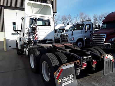 Used 2018 International LT International A26 Semi Truck for sale #789856 - photo 2