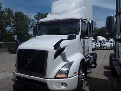 Used 2019 Volvo VNR Volvo D13 Semi Truck for sale #809194 - photo 1