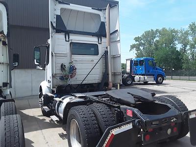 Used 2019 Volvo VNR Volvo D13 Semi Truck for sale #809194 - photo 2