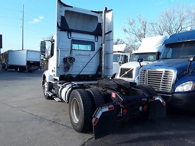 Used 2019 Volvo VNR Volvo D13 Semi Truck for sale #809199 - photo 2