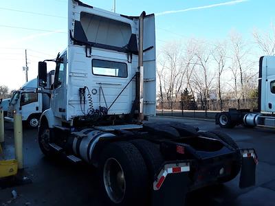 Used 2019 Volvo VNR Volvo D13 Semi Truck for sale #809200 - photo 2