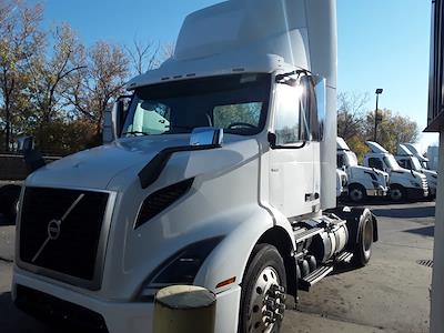 Used 2019 Volvo VNR Volvo D13 Semi Truck for sale #809201 - photo 1