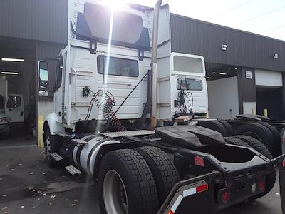 Used 2019 Volvo VNR Volvo D13 Semi Truck for sale #809203 - photo 2