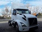 Used 2019 Volvo VNR Volvo D13 Semi Truck for sale #809203 - photo 4