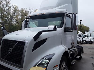Used 2019 Volvo VNR Volvo D13 Semi Truck for sale #809205 - photo 1