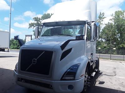 Used 2019 Volvo VNR Volvo D13 Semi Truck for sale #809206 - photo 1