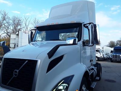 Used 2019 Volvo VNR Volvo D13 Semi Truck for sale #809211 - photo 1