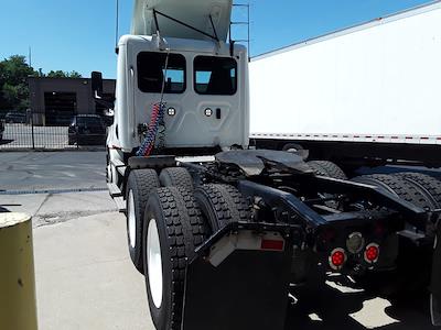 Used 2019 Freightliner Cascadia Detroit DD13 Semi Truck for sale #821368 - photo 2
