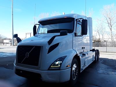 Used 2019 Volvo VNR Volvo D13 Semi Truck for sale #863157 - photo 1