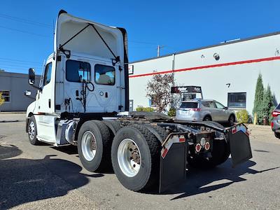 Used 2020 Freightliner Cascadia Detroit Diesel DD15 Semi Truck for sale #270375 - photo 2