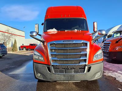 Used 2020 Freightliner Cascadia Detroit Diesel DD15 Semi Truck with Sleeper Cab for sale #271451 - photo 2
