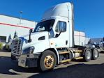Used 2017 Freightliner Cascadia Detroit DD13 Semi Truck for sale #665080 - photo 1