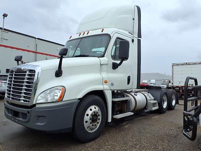 Used 2018 Freightliner Cascadia Detroit DD13 Semi Truck for sale #680638 - photo 1