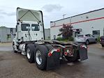 Used 2018 Freightliner Cascadia Detroit DD13 Semi Truck for sale #680638 - photo 2