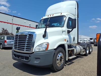 Used 2018 Freightliner Cascadia Detroit DD13 Semi Truck for sale #681831 - photo 1