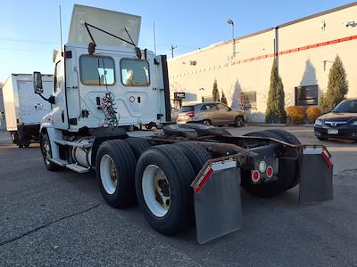 Used 2019 Freightliner Cascadia Detroit Diesel DD15 Semi Truck for sale #776878 - photo 2